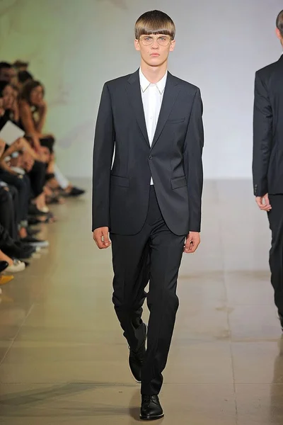 Look 35